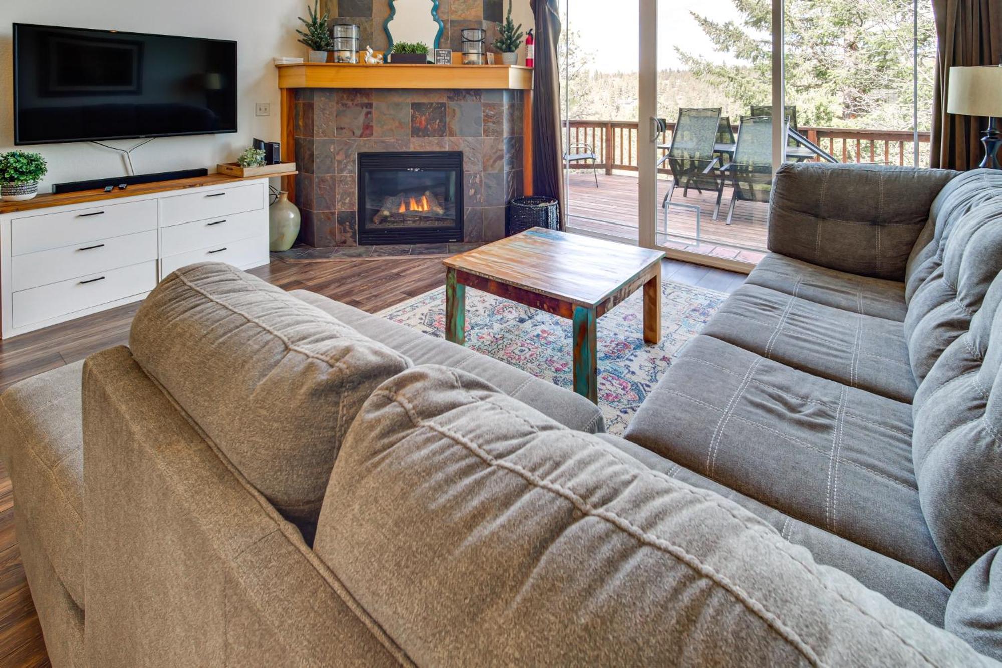 Klamath Falls Getaway With Pool And Hot Tub Access! Eksteriør bilde